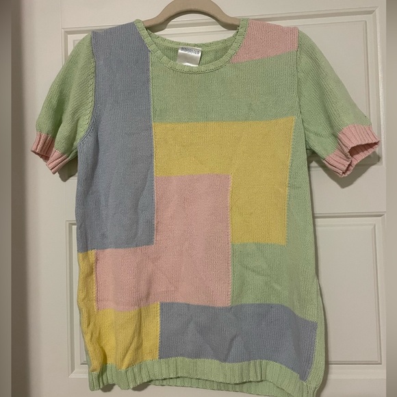Pastel colored short sleeve sweater - Picture 1 of 3